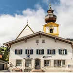 Central-inn * Werfen